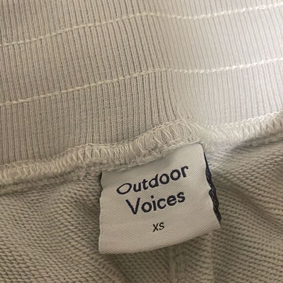 NWT outdoor voices dove/bone two toned cuffed with front pocket jogger sweats - Picture 8 of 12